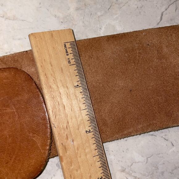 Vintage Tan LEATHER BELT Retro Boho SouthwesternSwirled ROUND BUCKLE WOMEN'S S-M - Picture 10 of 10